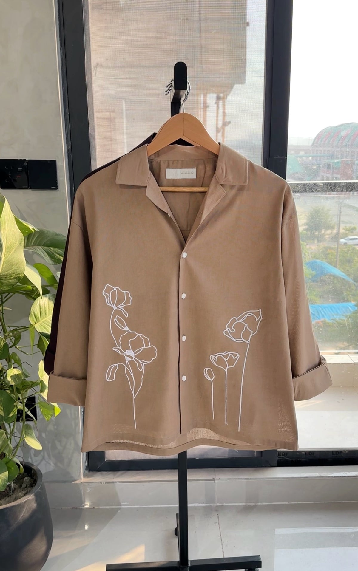 Linen Artistry Shirt-Taupe Beige