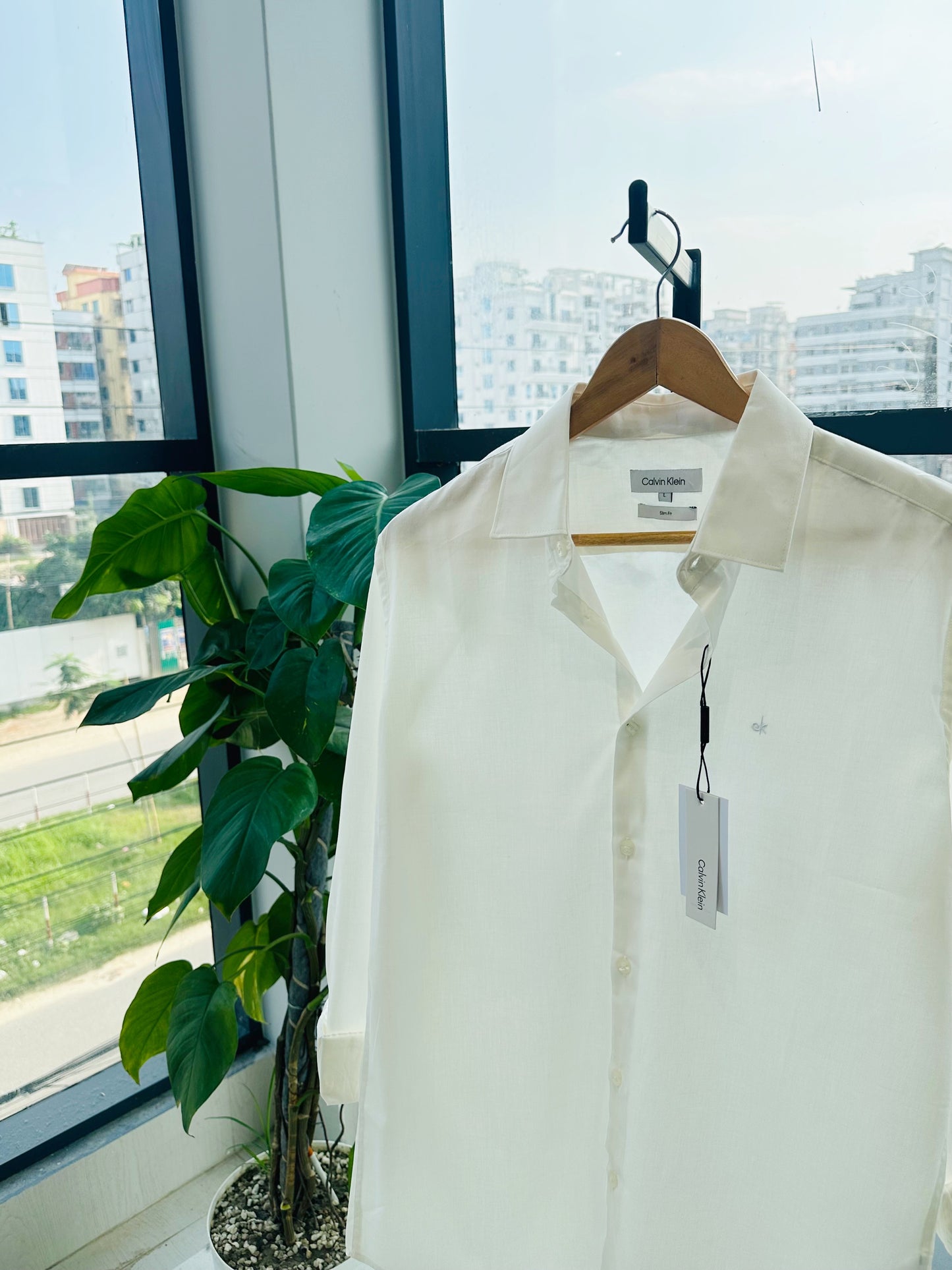 Classic Shirt-White